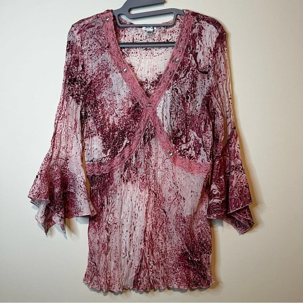 Vintage Y2K Embellished Crepe Fairycore Whimsigoth Lettuce Napkin Hem Sleeve Top